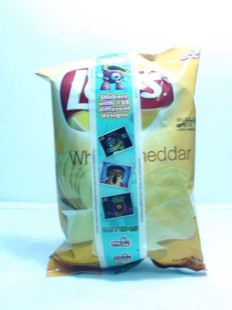 LAYS POTATO CHIPS WHITE CHEDDAR 39G