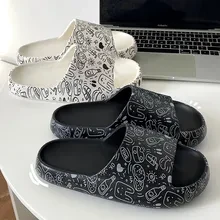 Fashion Men Slippers Summer Beach Sandals Printing Home Bathroom Anti Slip Shoes Suitable Indoor and Outdoor