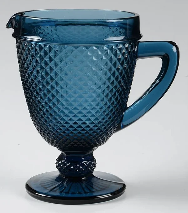 Pitcher - 30oz Dia/Point Slate